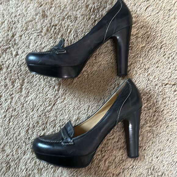 Nine West Black Closed Toe High Heel Size 9.5 - Picture 3 of 8